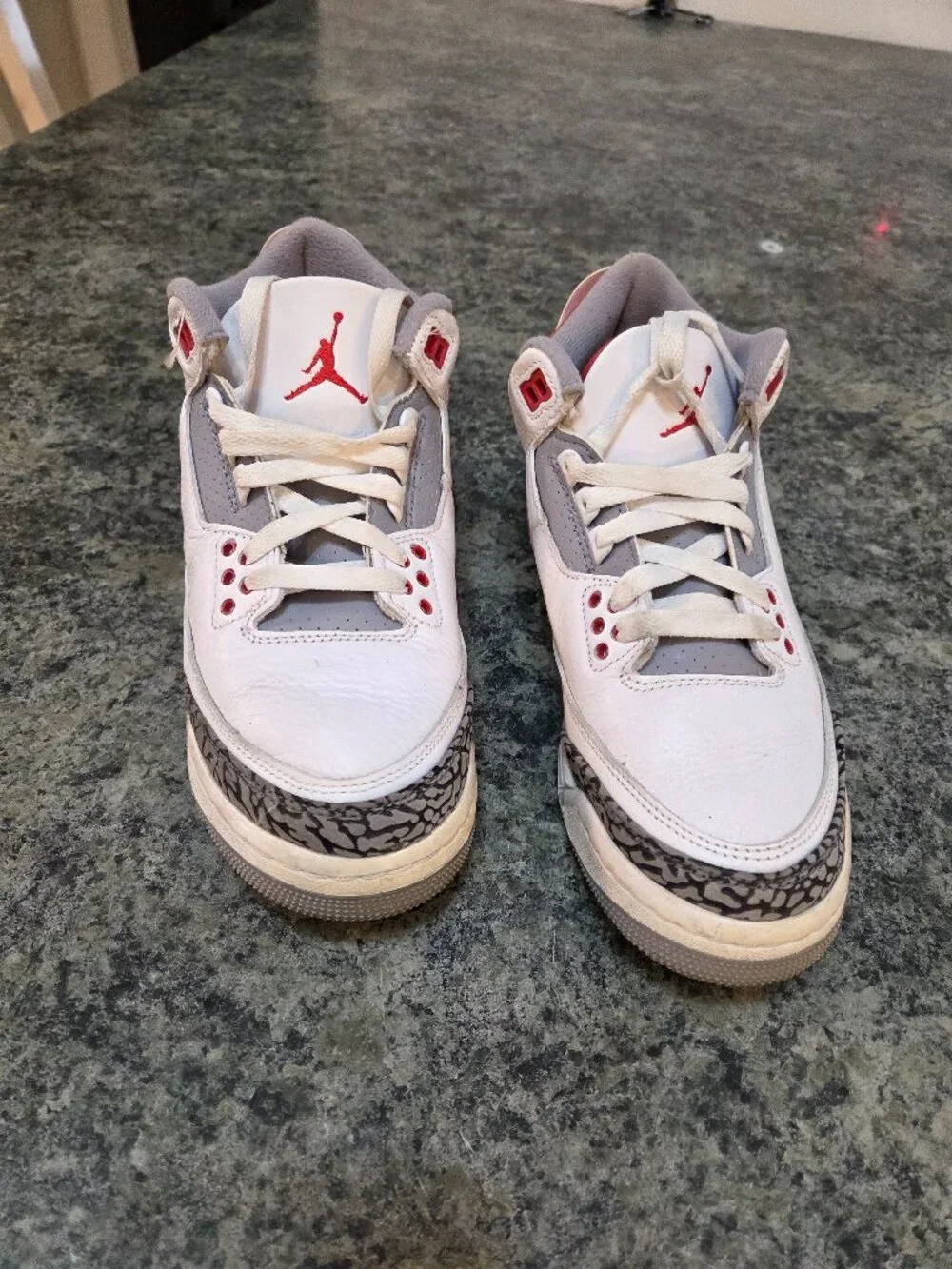 Nike Air Jordan 3 Fire Red Sneakers Gently Used